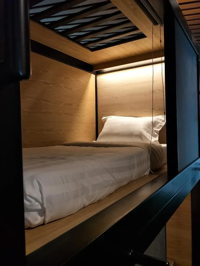 ** Capsule hotel Napzone Klia By Sovotel Sepang Malaysia